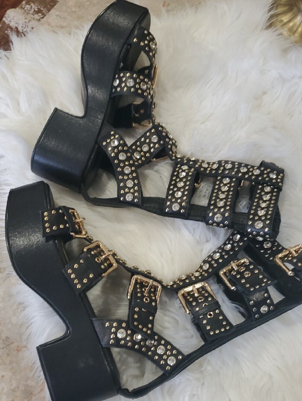 Jeffrey Campbell Nwot Black Platform Gladiator Sandals with Gold Buckles - Picture 6 of 17